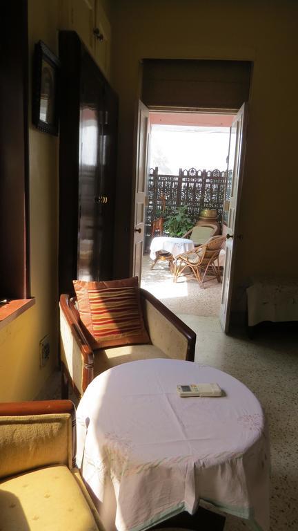 Master Bed And Breakfast New Delhi Rum bild