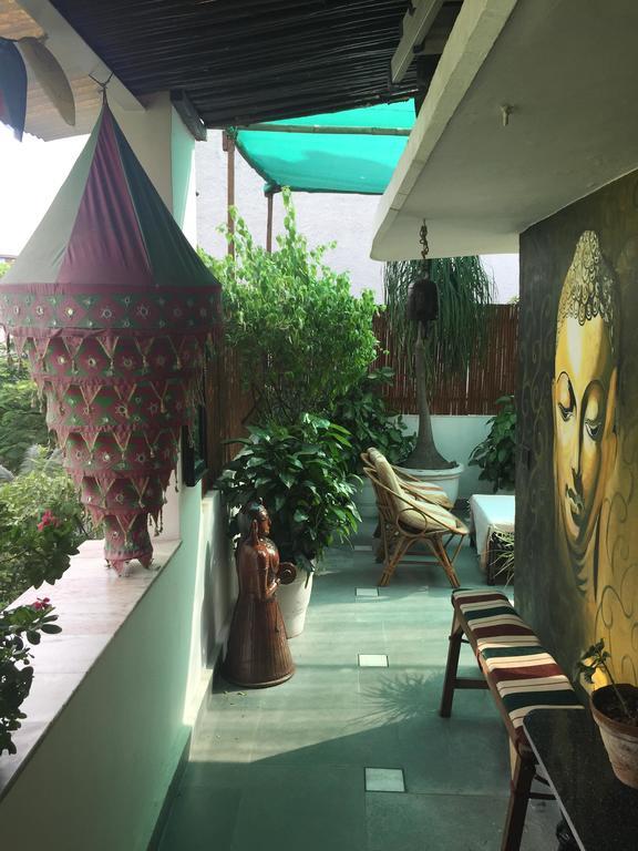 Master Bed And Breakfast New Delhi Exteriör bild